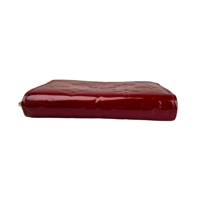Louis Vuitton Red Wallets A-17384