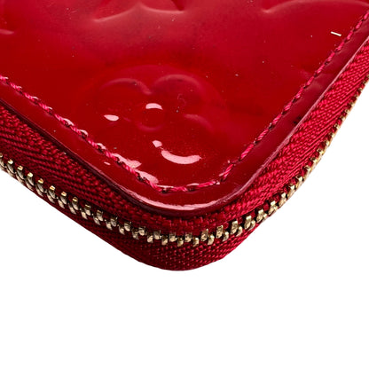 Louis Vuitton Red Wallets A-17384