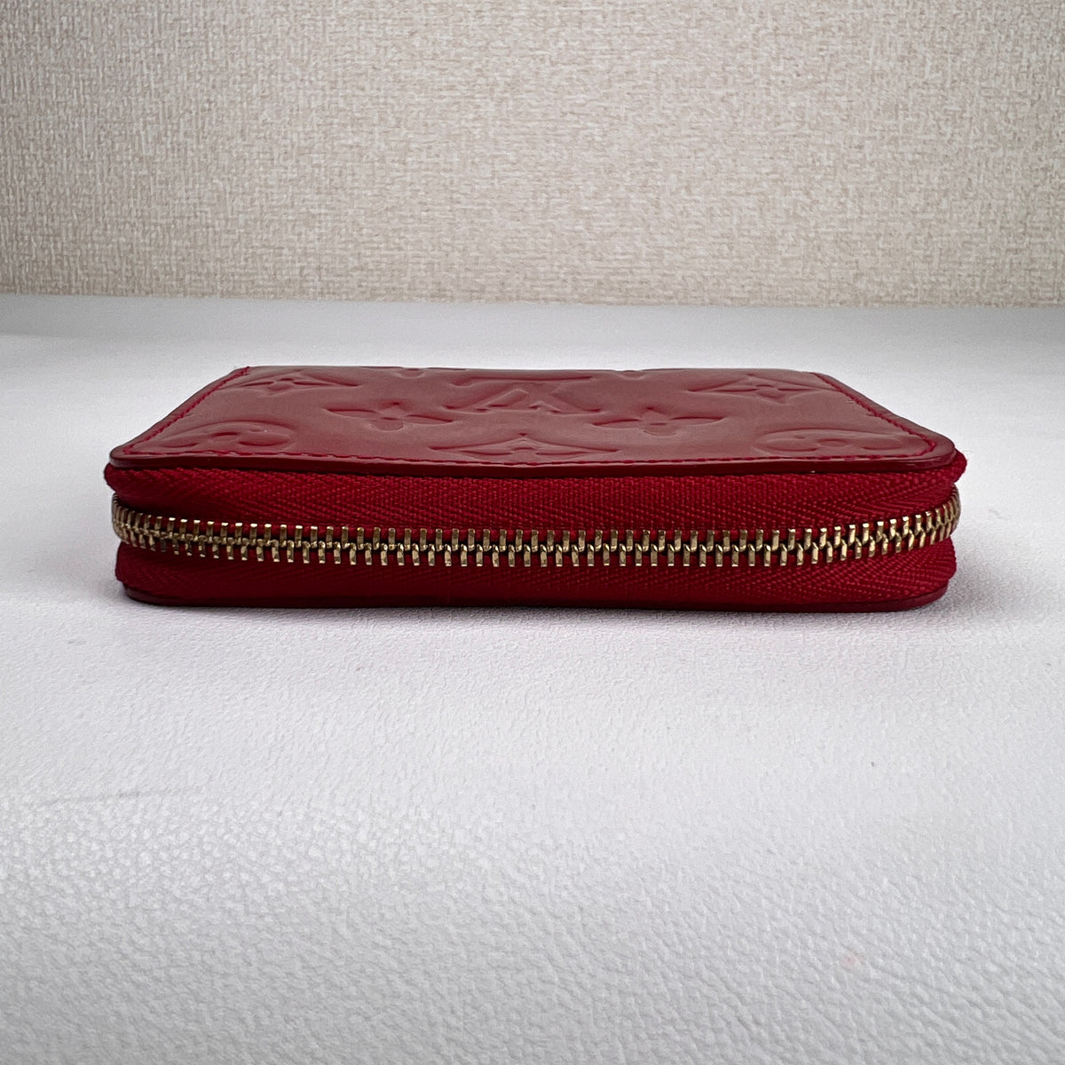 Louis Vuitton Red Wallets A-17384
