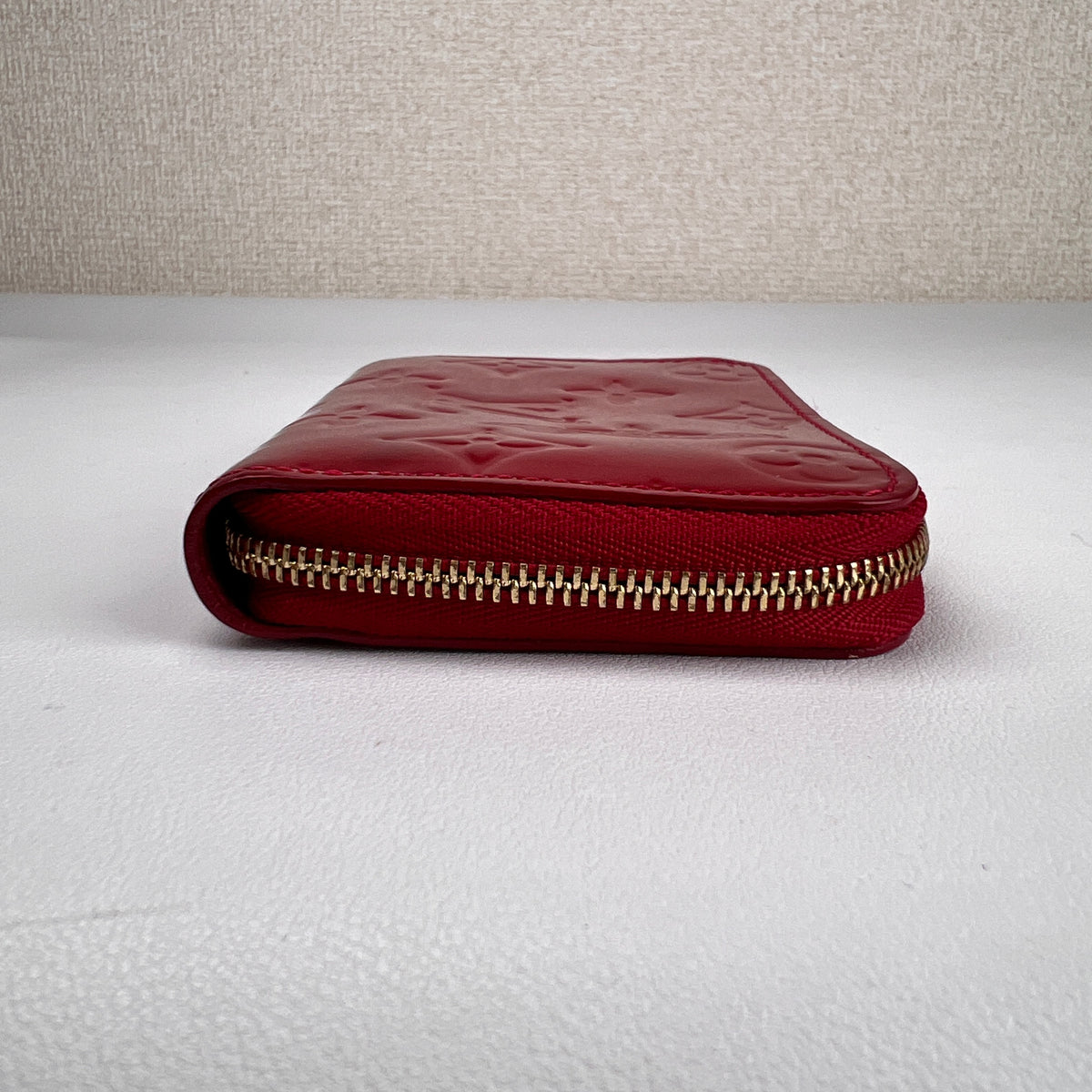 Louis Vuitton Red Wallets A-17384