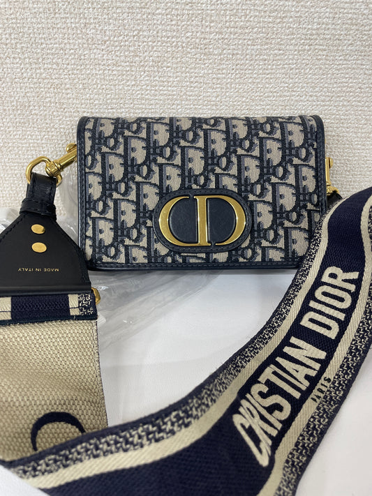 Dior Navy Shoulder Bags A-17387