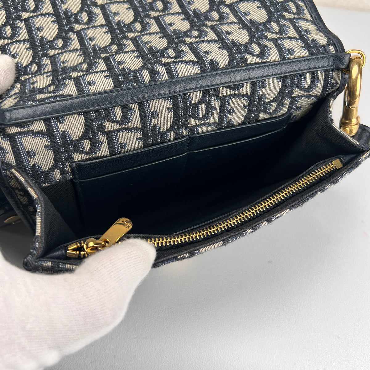 Dior Navy Shoulder Bags A-17387