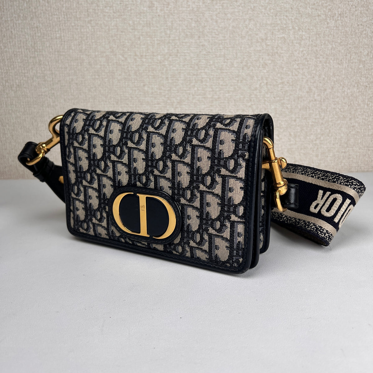 Dior Navy Shoulder Bags A-17387