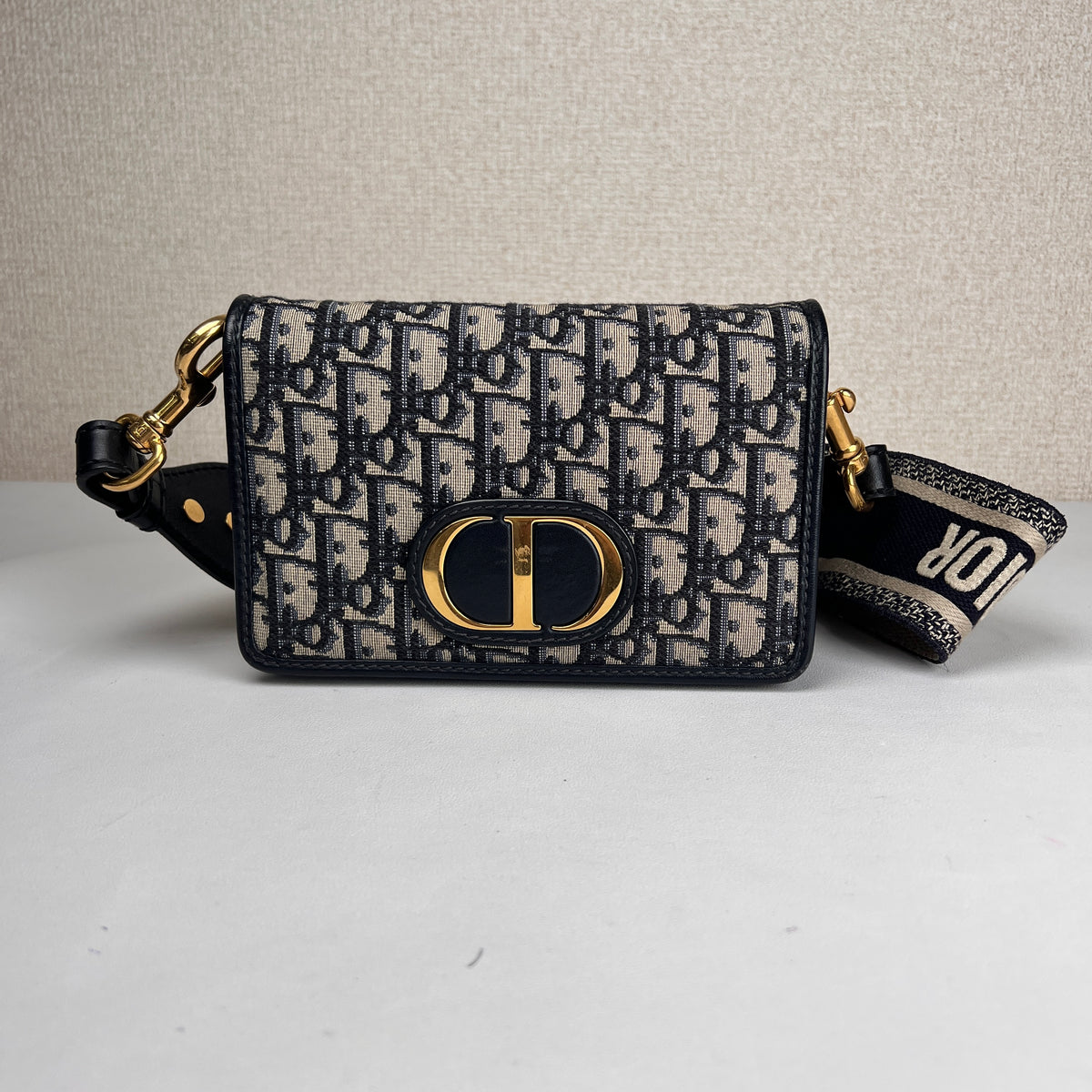 Dior Navy Shoulder Bags A-17387