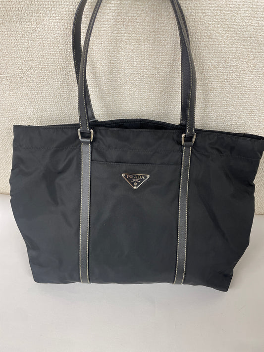 Prada Black Handle Bags A-17389