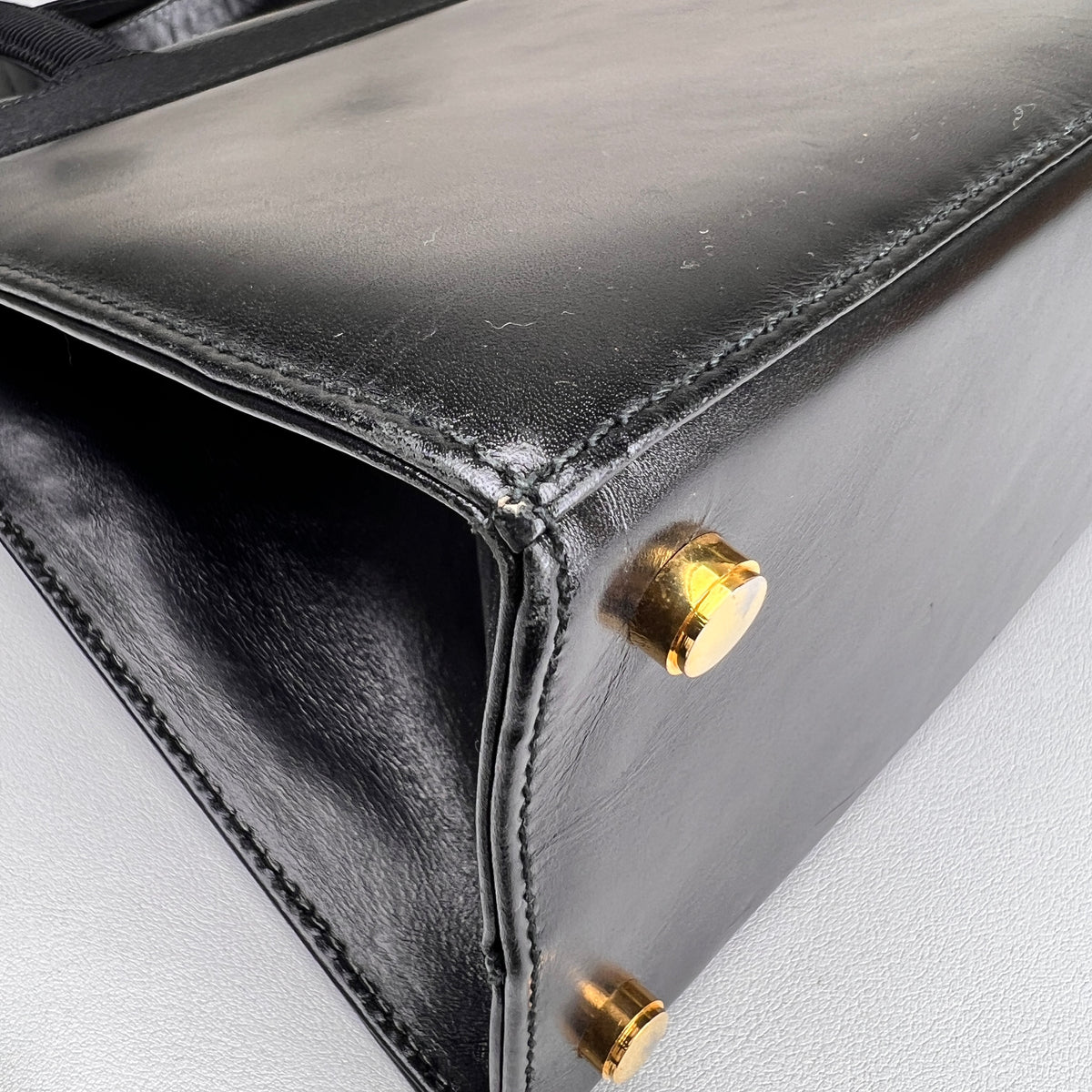 Ferragamo Black Handle Bags A-17398
