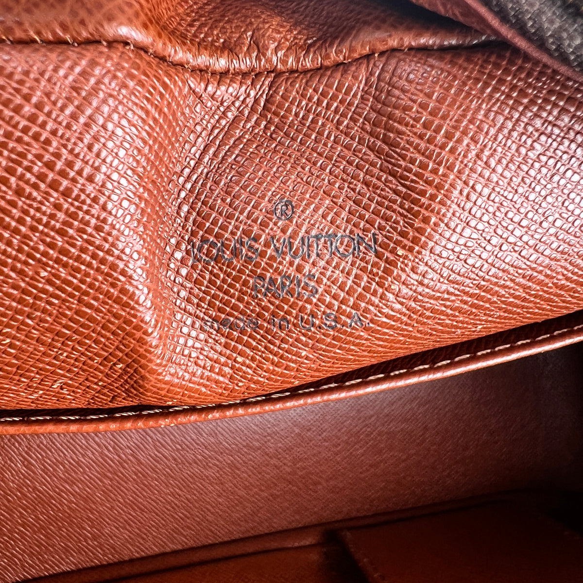 Louis Vuitton Brown Shoulder Bags A-17403