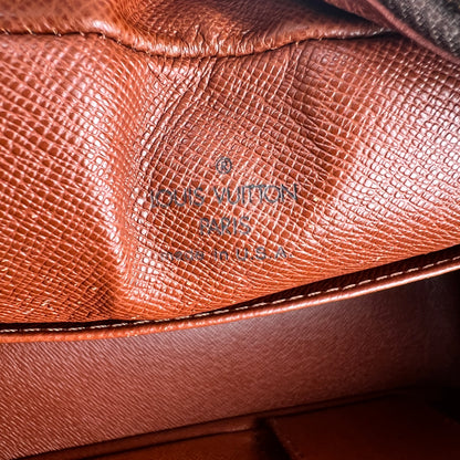 Louis Vuitton Brown Shoulder Bags A-17403