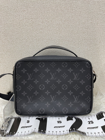 Louis Vuitton Gray Shoulder Bags A-17427