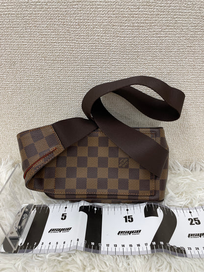 Louis Vuitton Brown Shoulder Bags A-17429