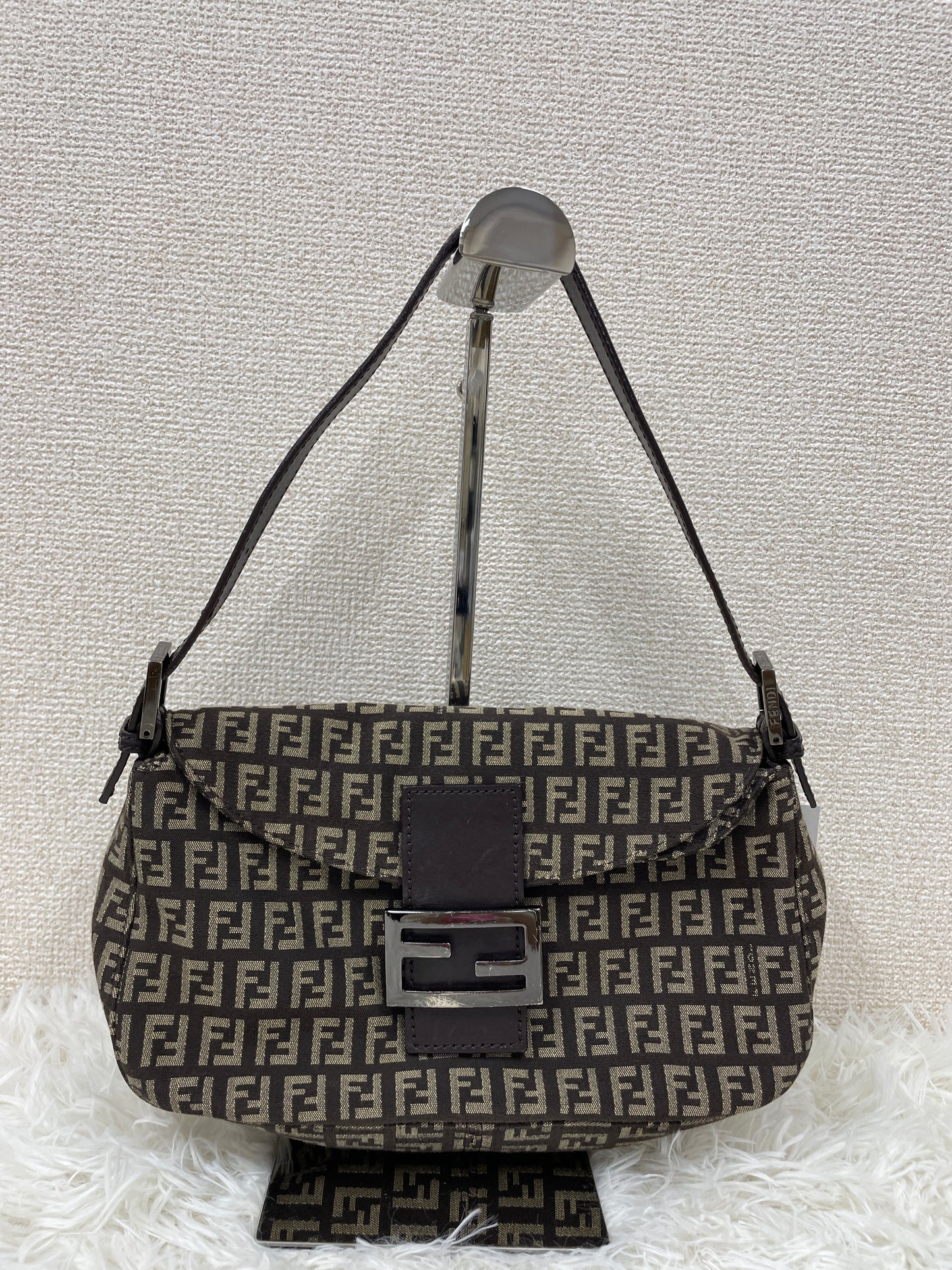 Fendi Brown Shoulder Bags A-17434