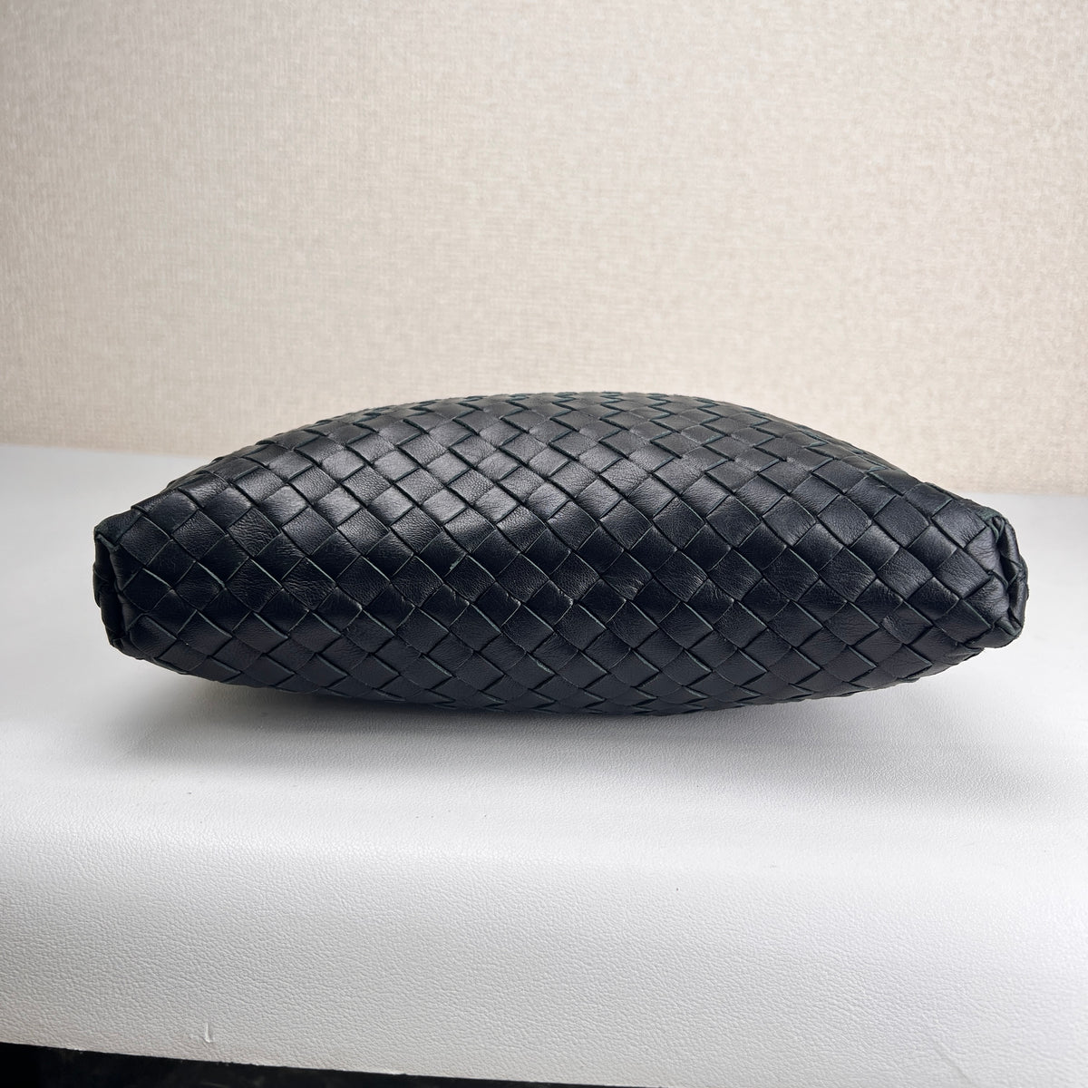 Bottega Veneta Black Shoulder Bags A-17437