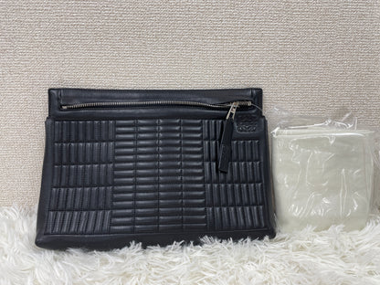 Loewe Black Shoulder Bags A-17438