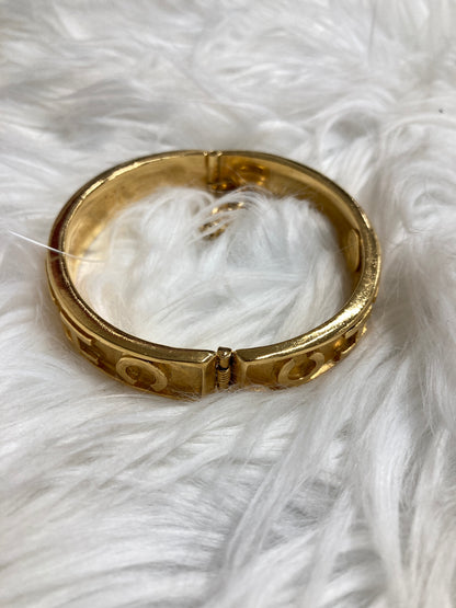 Chanel Gold Small goods A-17452