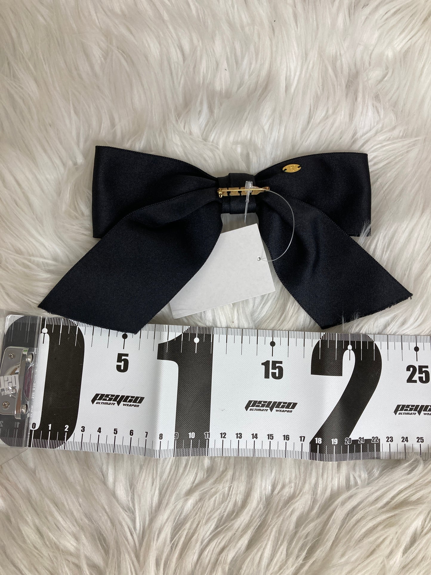 Chanel Black Brooches A-17465
