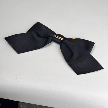 Chanel Black Brooches A-17465