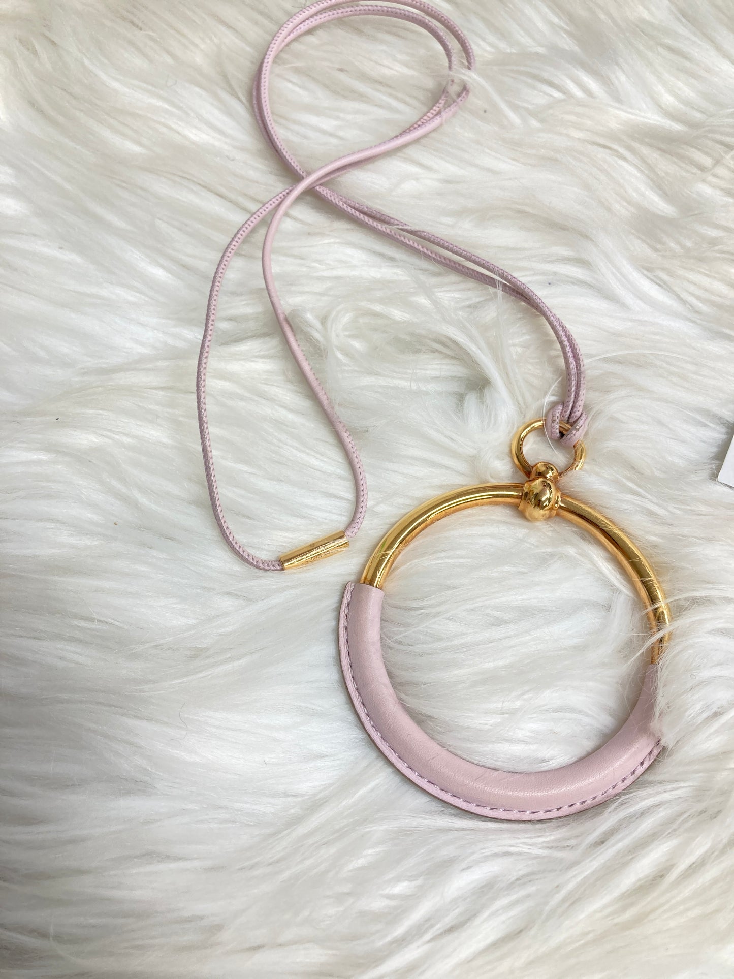 Hermes Pink Necklaces A-17472