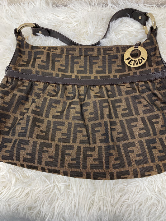 Fendi Beige Shoulder Bags A-17477