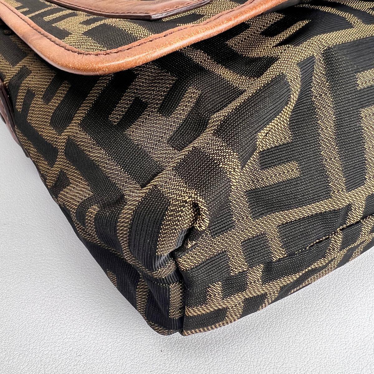 Fendi Green Shoulder Bags A-17478