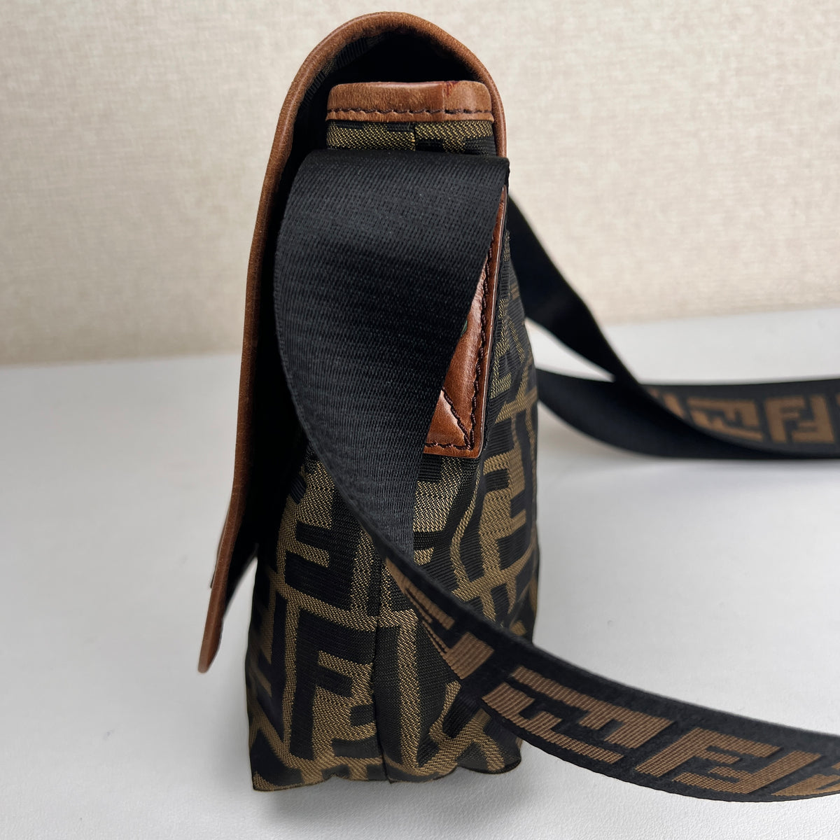 Fendi Green Shoulder Bags A-17478