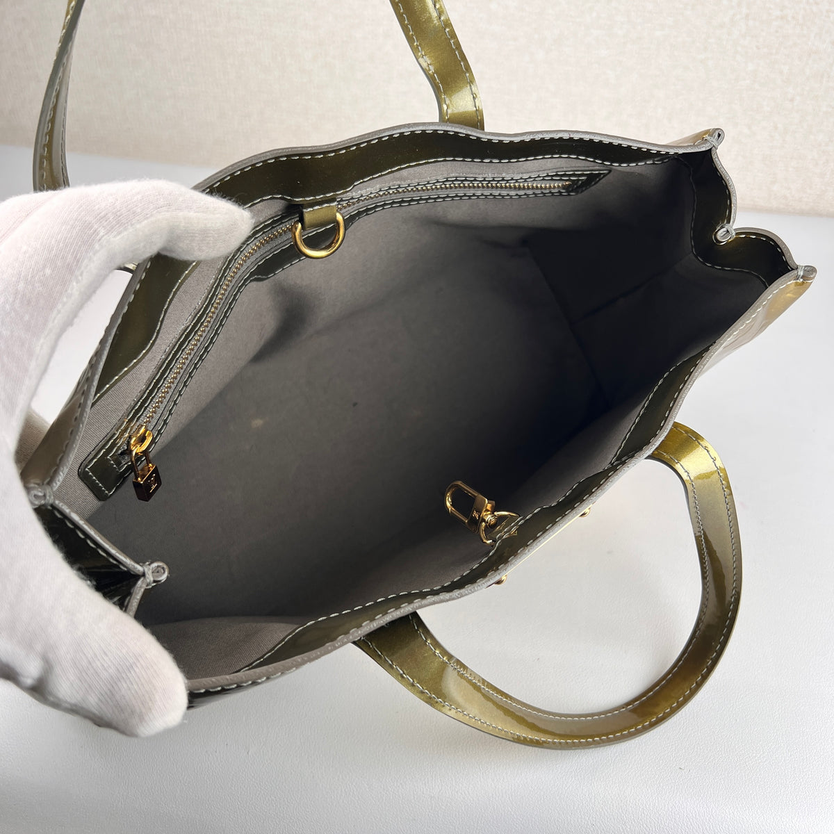 Louis Vuitton Green Handle Bags A-17479