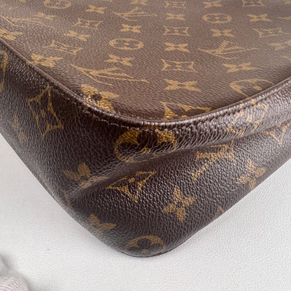 Louis Vuitton Brown Shoulder Bags A-17480