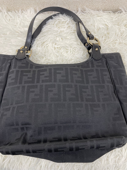 Fendi Black Tote Bags A-17484