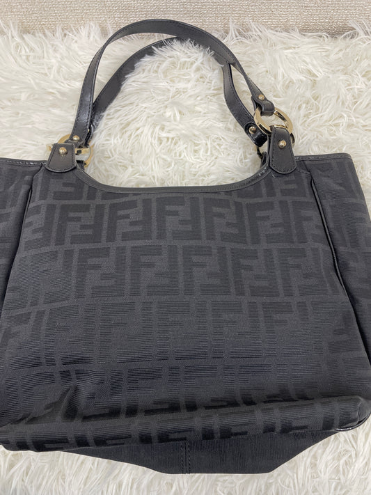 Fendi Black Tote Bags A-17484