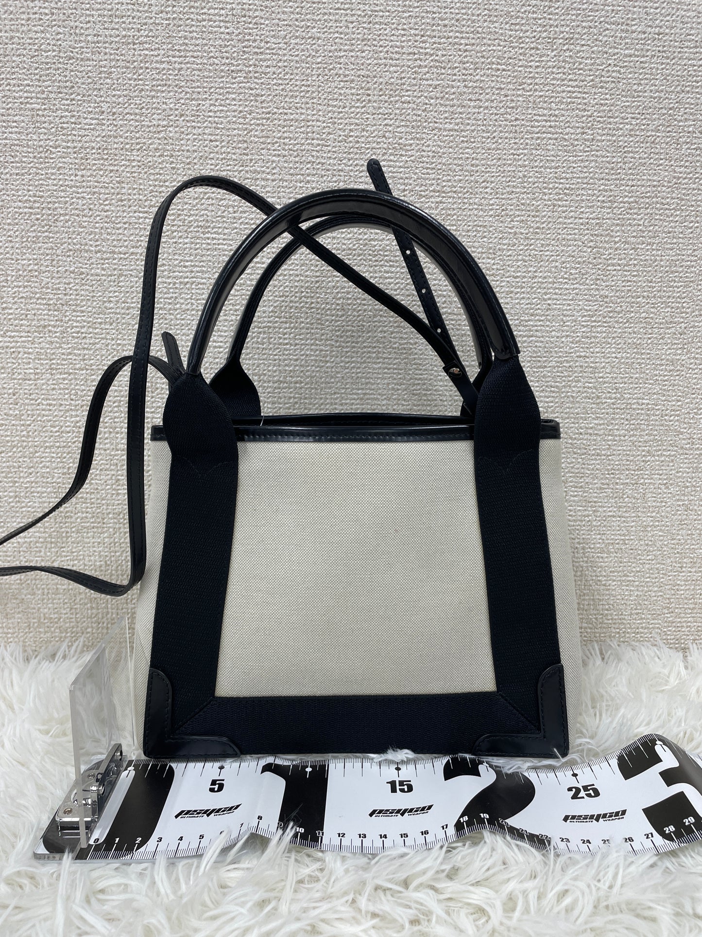 Balenciaga White Tote Bags A-17488