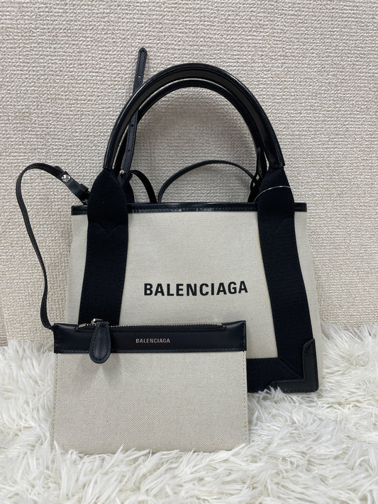 Balenciaga White Tote Bags A-17488