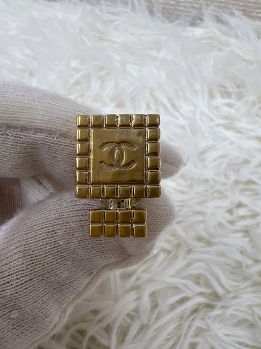 Chanel Gold Small goods A-17544