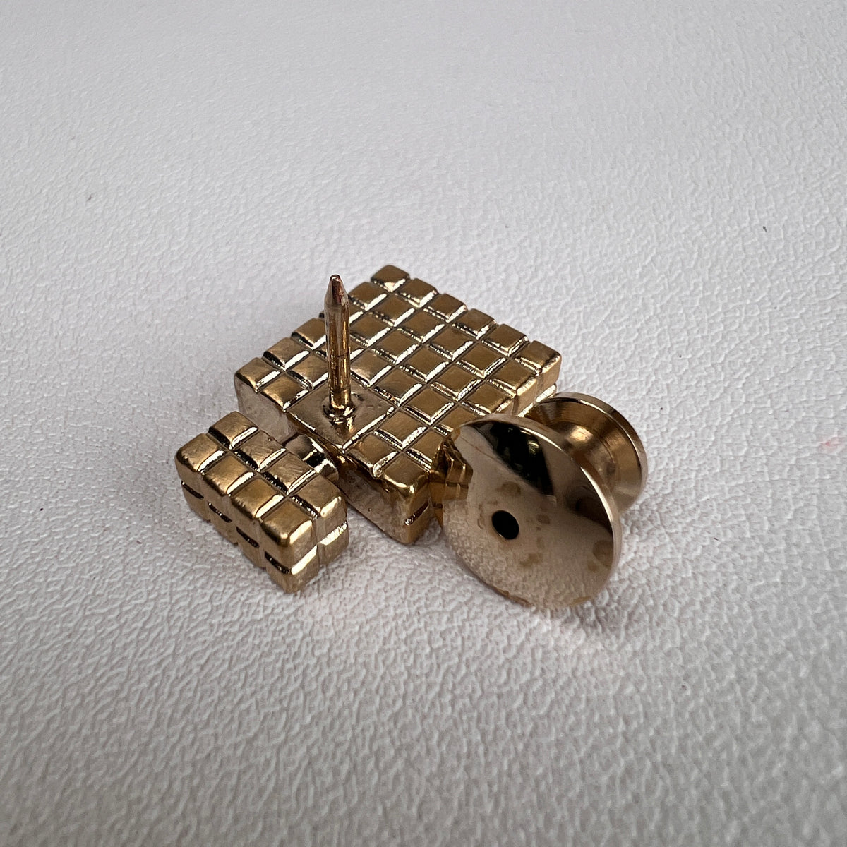 Chanel Gold Small goods A-17544