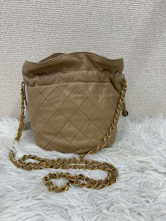Chanel Beige Shoulder Bags A-17553