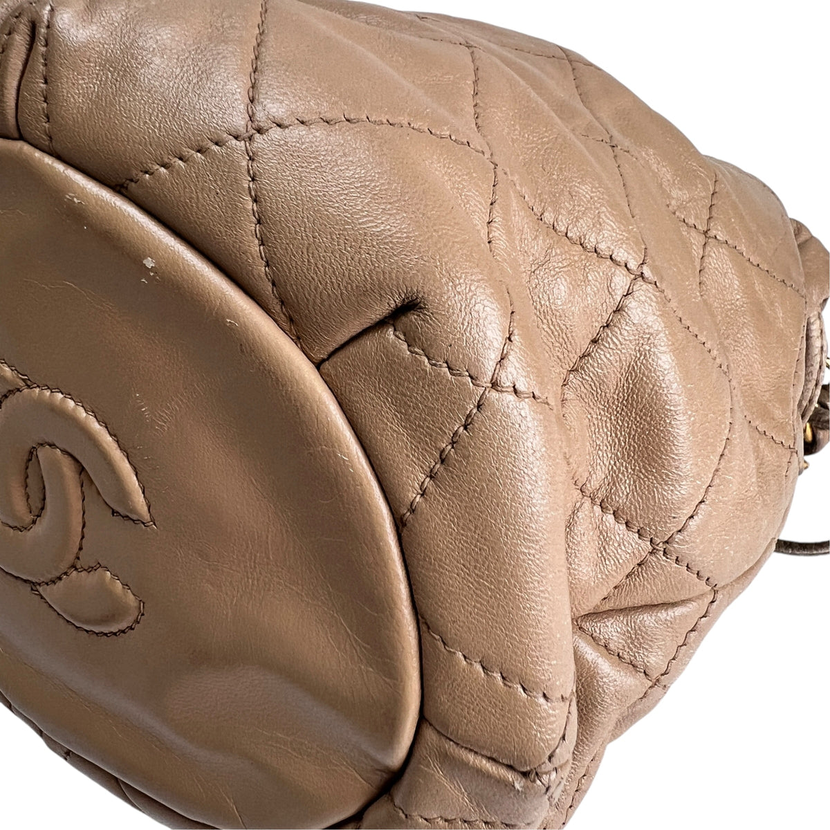 Chanel Beige Shoulder Bags A-17553
