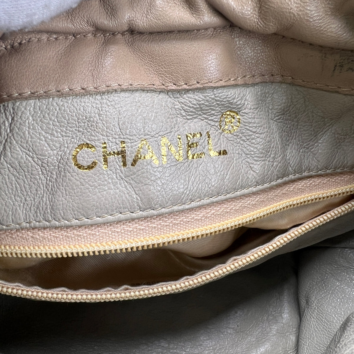 Chanel Beige Shoulder Bags A-17553