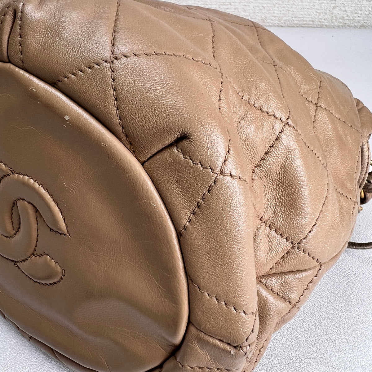 Chanel Beige Shoulder Bags A-17553