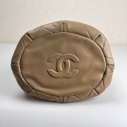 Chanel Beige Shoulder Bags A-17553