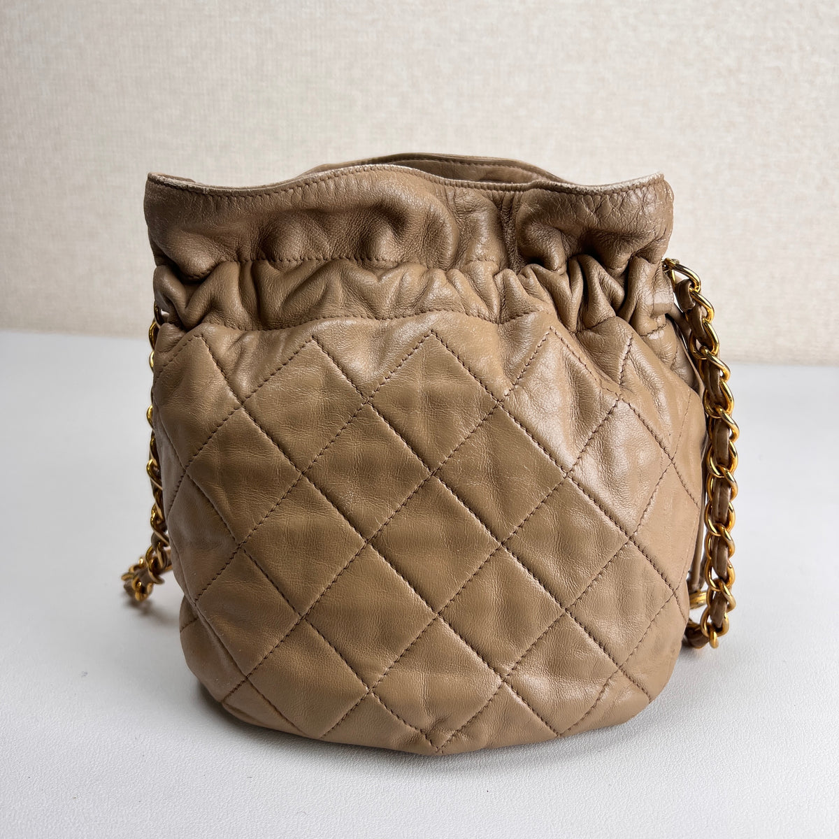 Chanel Beige Shoulder Bags A-17553