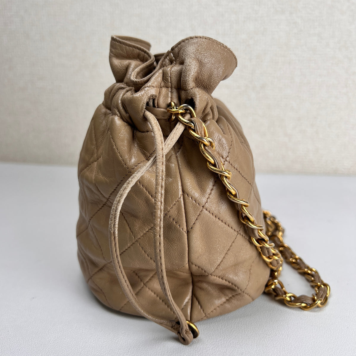 Chanel Beige Shoulder Bags A-17553