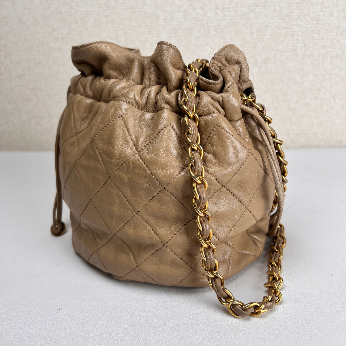 Chanel Beige Shoulder Bags A-17553