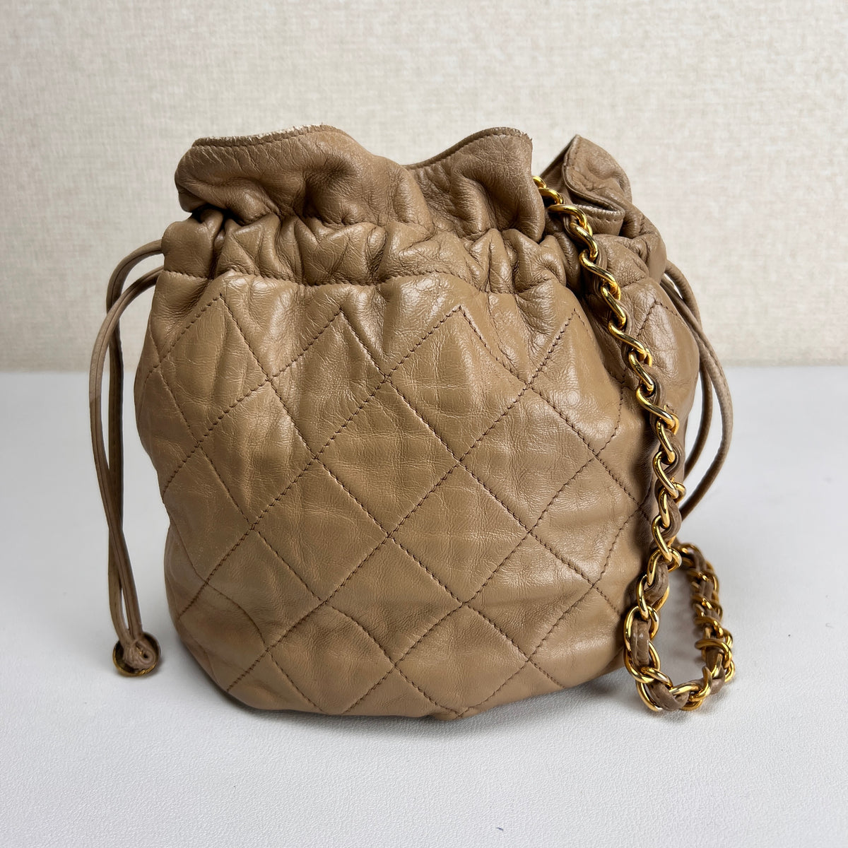 Chanel Beige Shoulder Bags A-17553
