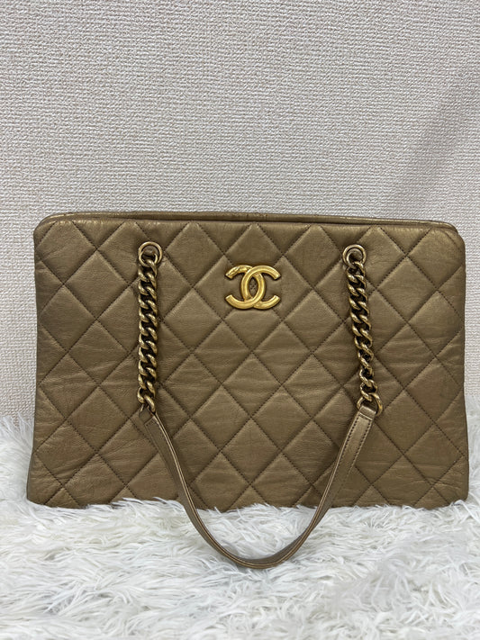 Chanel Gold Shoulder Bags A-17554