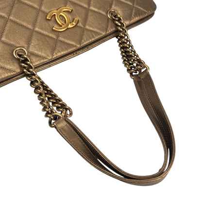 Chanel Gold Shoulder Bags A-17554