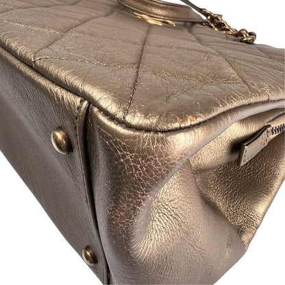Chanel Gold Shoulder Bags A-17554