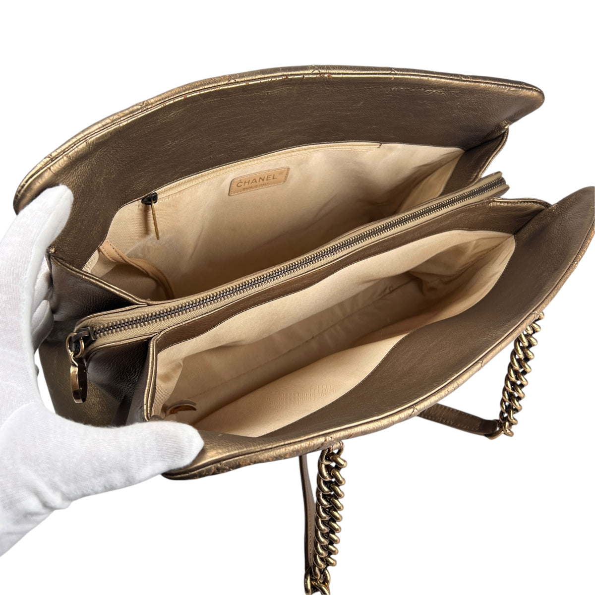Chanel Gold Shoulder Bags A-17554