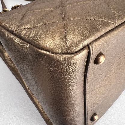 Chanel Gold Shoulder Bags A-17554