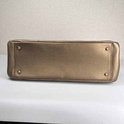Chanel Gold Shoulder Bags A-17554