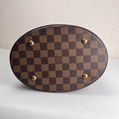 Louis Vuitton Brown Shoulder Bags A-17563