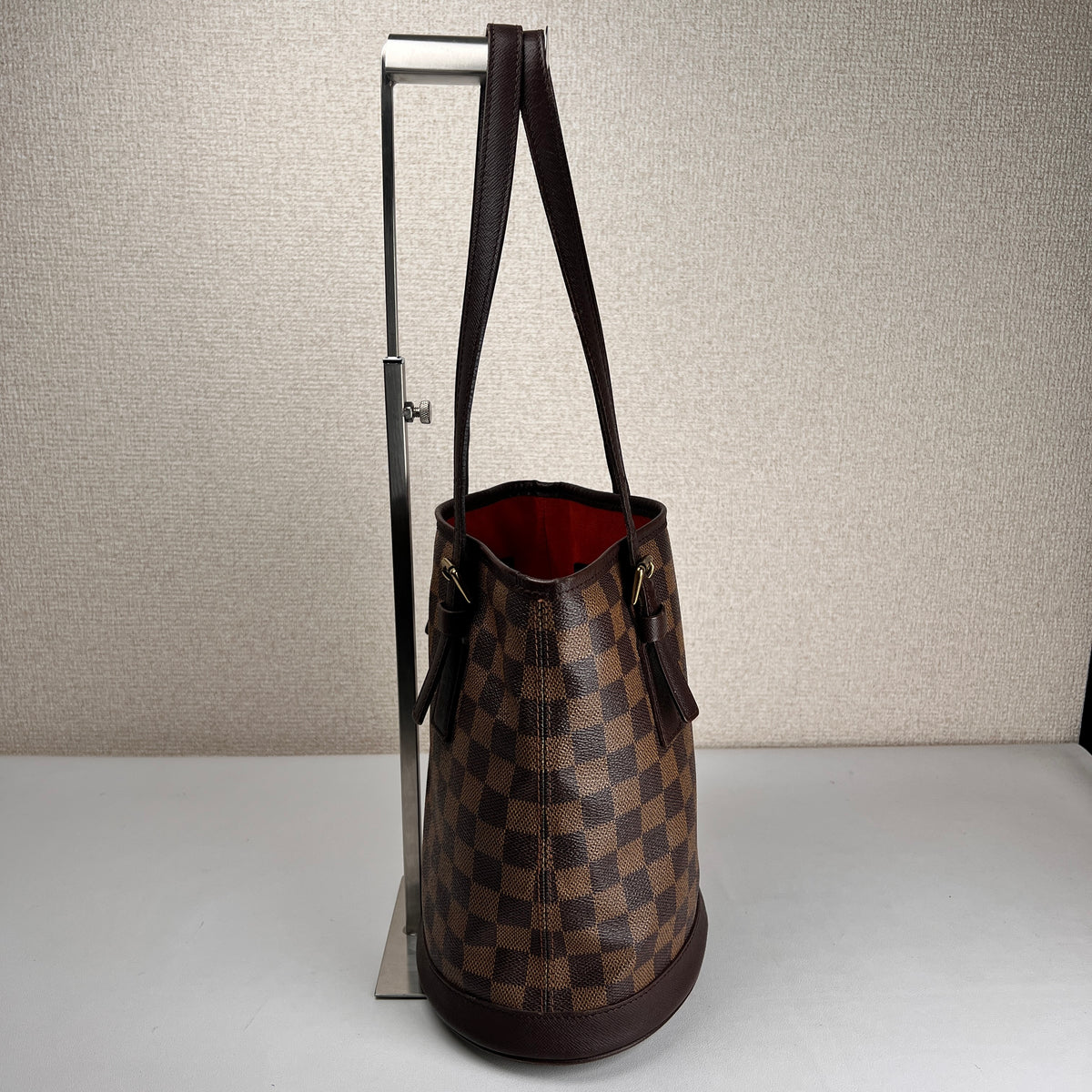 Louis Vuitton Brown Shoulder Bags A-17563