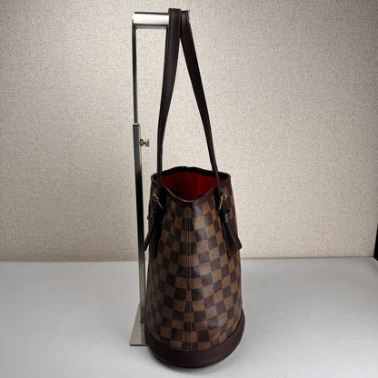 Louis Vuitton Brown Shoulder Bags A-17563